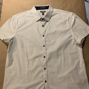 Short sleeve dress shirt